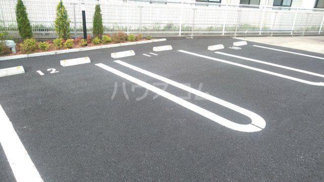 26/30 駐車場