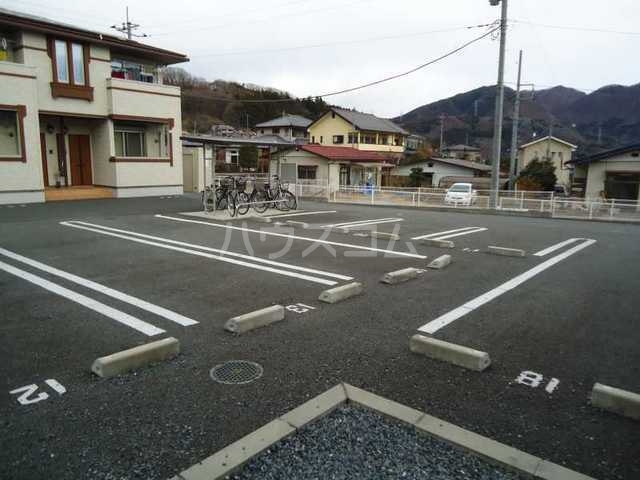 2/8 駐車場