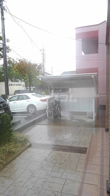 14/17 駐車場