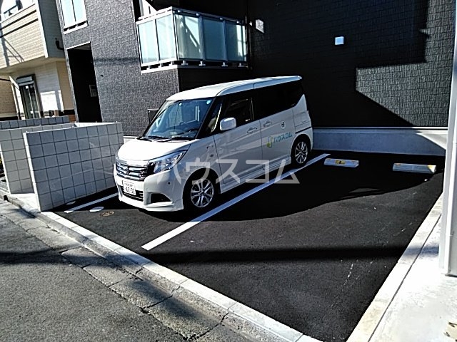 23/25 駐車場