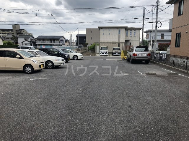 18/22 駐車場