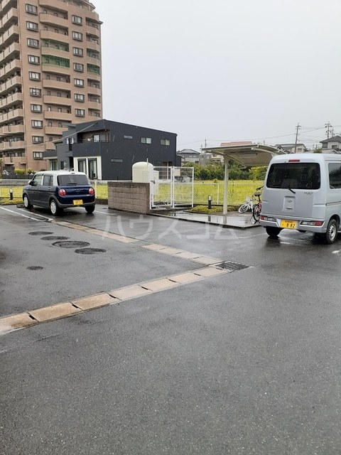 25/30 駐車場