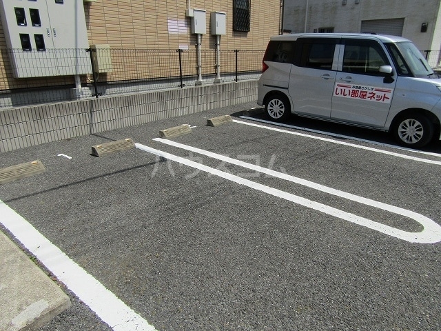 20/26 駐車場