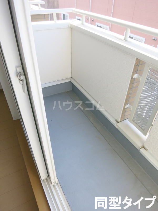 15/27 バルコニー