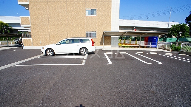 20/30 駐車場