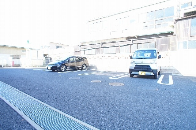 16/22 駐車場