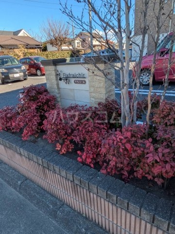 26/30 エントランス