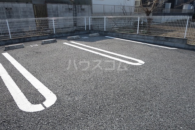 15/27 駐車場