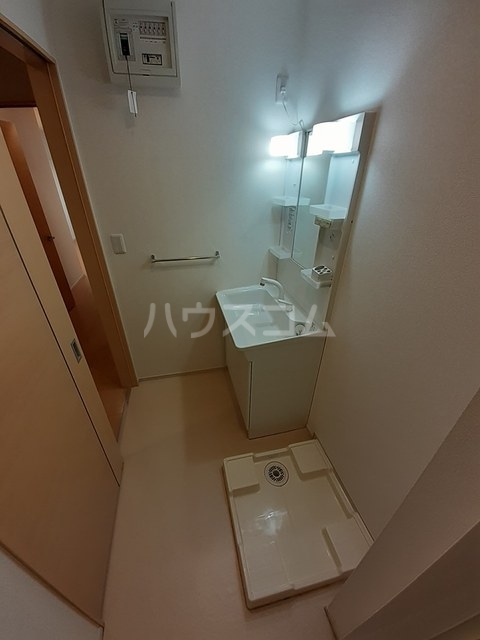 14/28 洗面