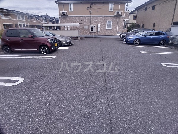 26/30 駐車場