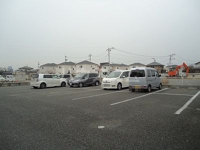 14/20 駐車場