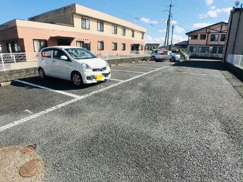 14/17 駐車場