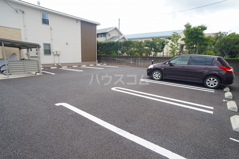 14/20 駐車場