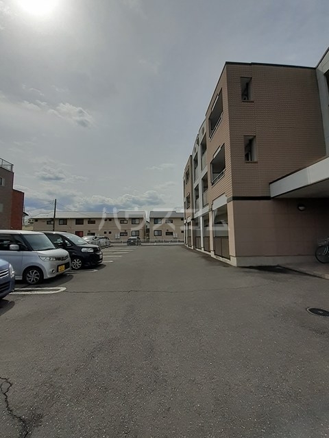 2/8 駐車場
