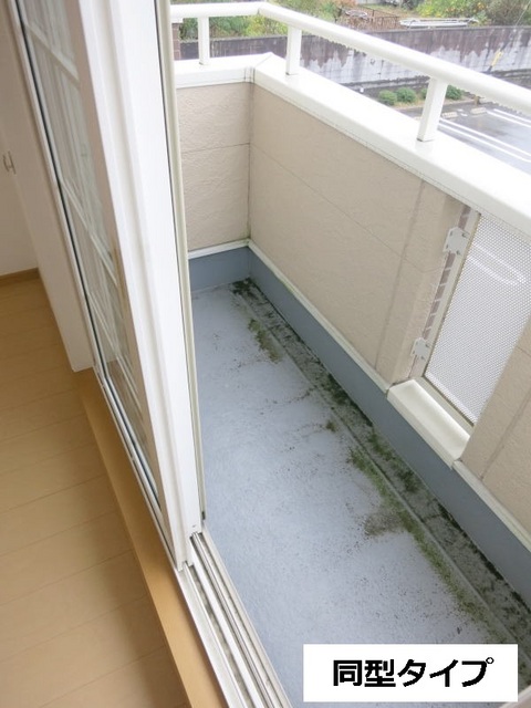 25/30 バルコニー