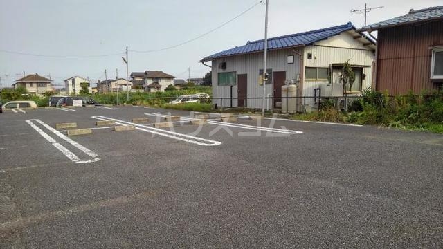 15/23 駐車場