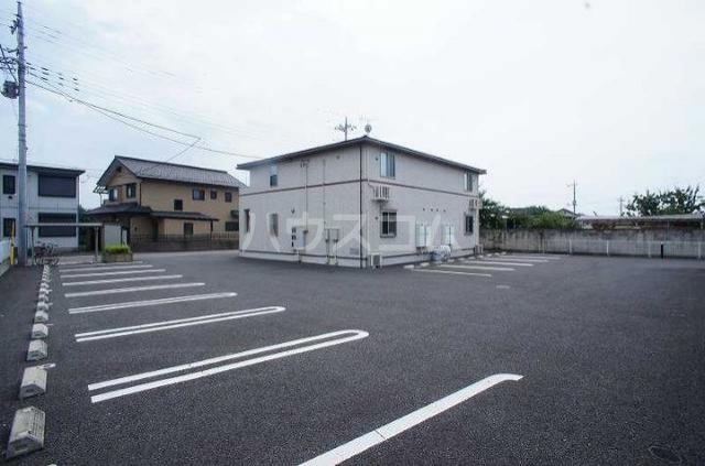 15/27 駐車場