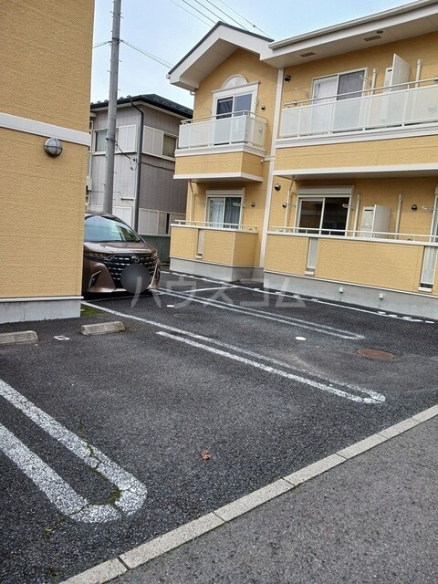 26/30 駐車場