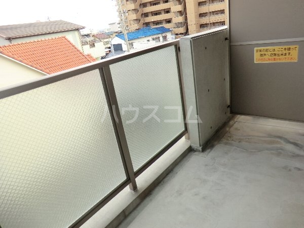 18/27 バルコニー