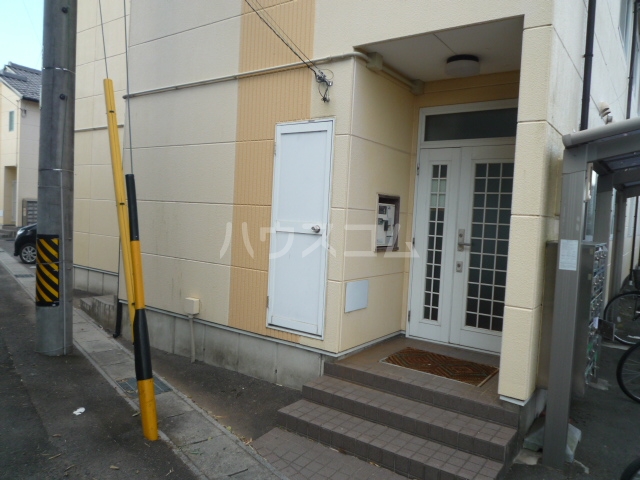 14/17 エントランス