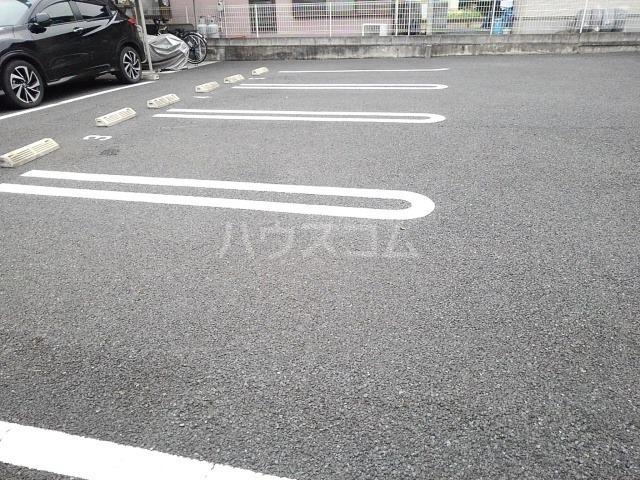 14/20 駐車場
