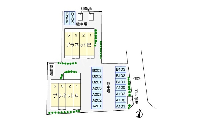 22/28 駐車場