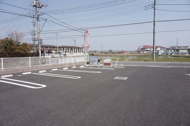 14/20 駐車場