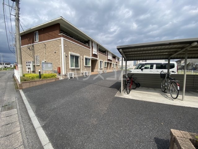 27/30 駐車場