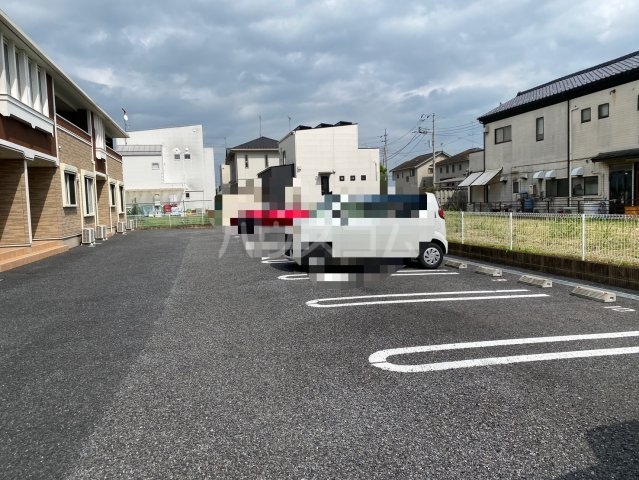 28/30 駐車場
