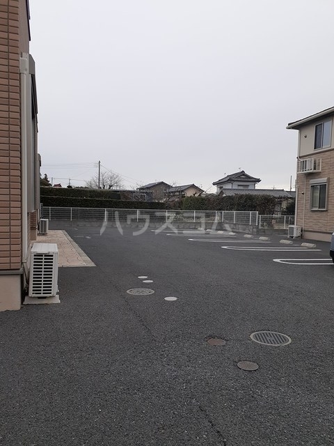 2/17 駐車場
