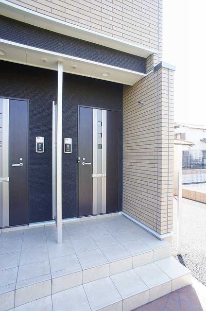 14/25 エントランス