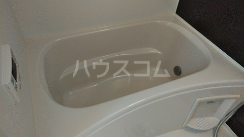 13/28 浴室