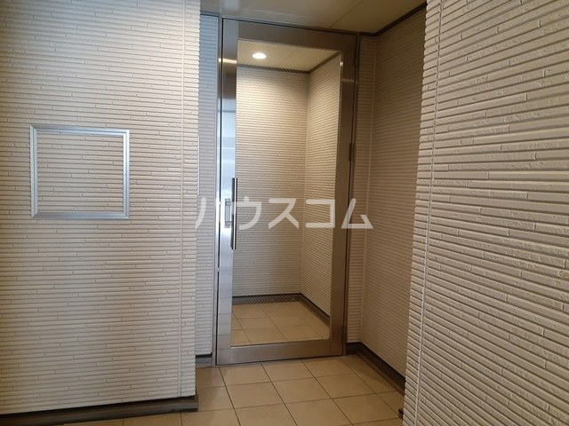 15/21 エントランス