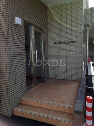 25/30 エントランス