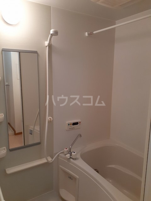 13/30 浴室