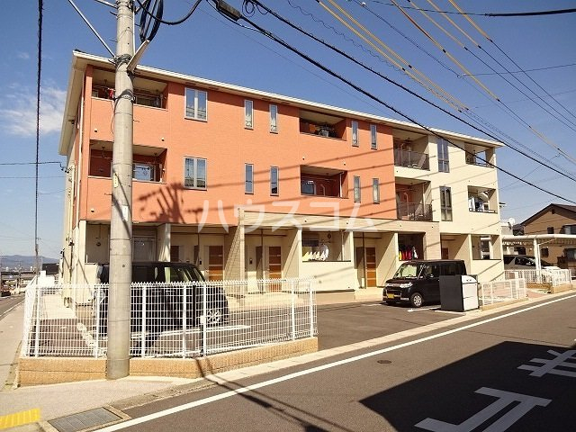 15/21 エントランス