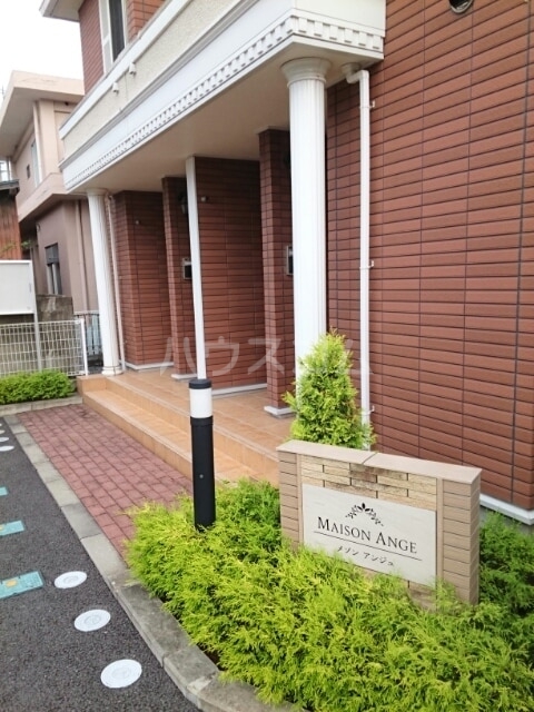 15/21 エントランス