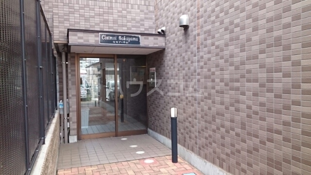 14/22 エントランス