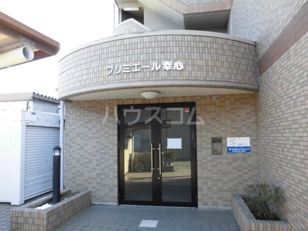 15/17 エントランス