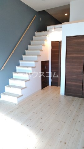 15/19 エントランス