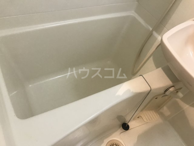 16/25 浴室