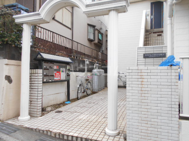 29/30 エントランス