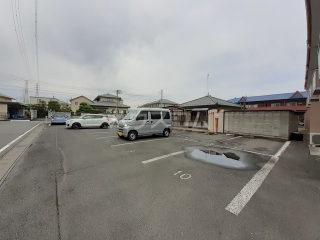 3/7 駐車場