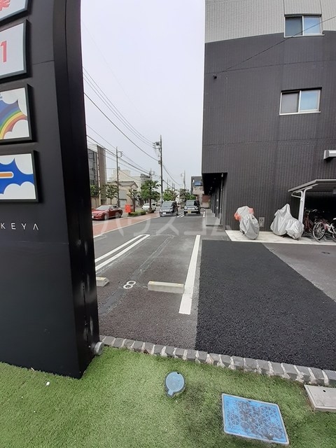 14/26 エントランス