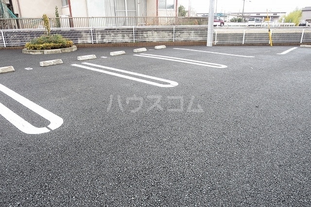 14/20 駐車場