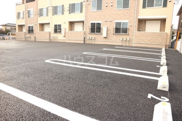 15/21 駐車場