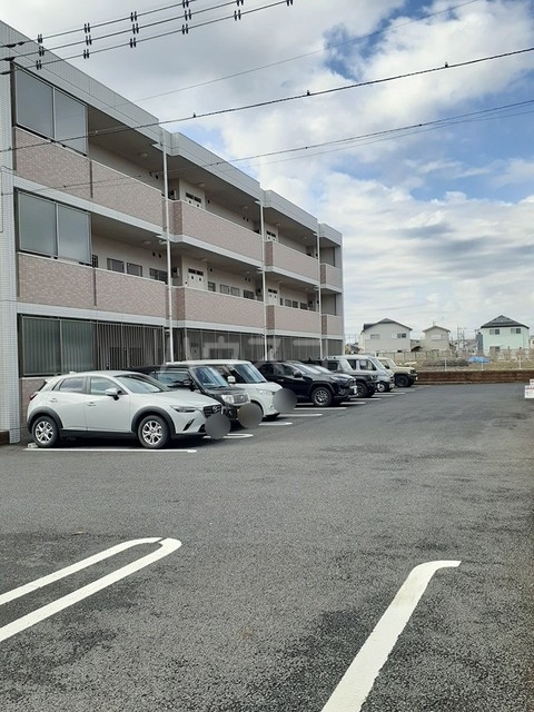 3/7 駐車場