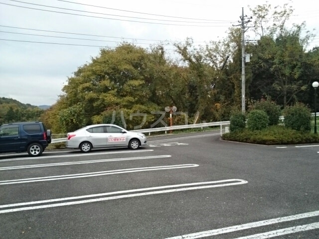 14/20 駐車場