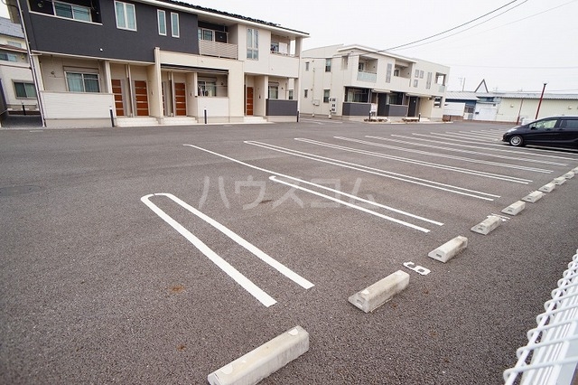 2/8 駐車場