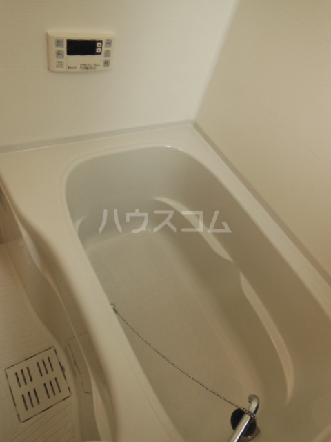 13/30 浴室